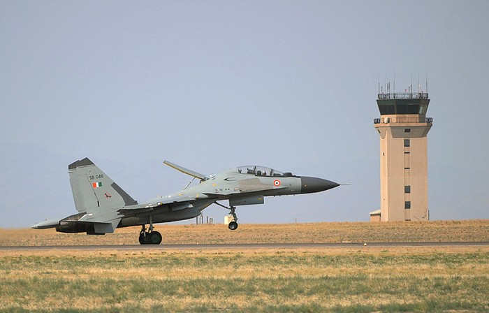 Tính đến tháng 1/2012, có khoảng 157 chiếc Sukhoi Su-30MKI đã được Nga - Ấn sản xuất